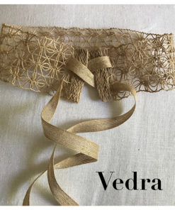 Le headband Védra collection été Réchauffe-Moi est un modèle authentique et léger pour l’été. 100% chanvre, crée et cousu à la main dans notre atelier français.