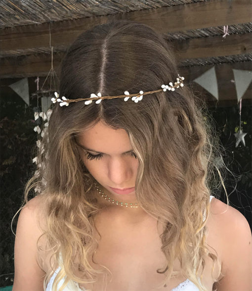 Le headband ROBINE blanc de la collection Epouse-Moi est un modèle nature