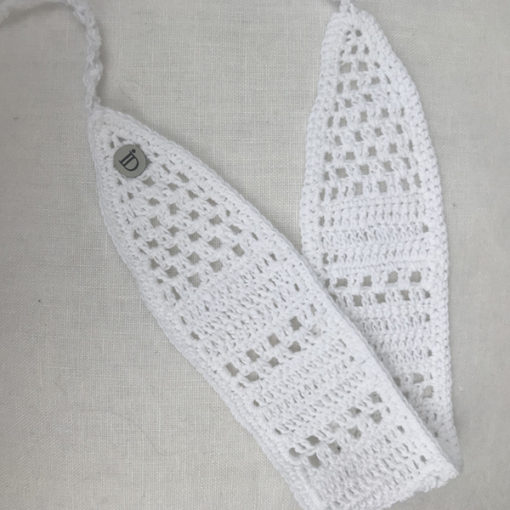 Le headband KATE blanc Ida Degliame est un bandeau, en crochet, fait main