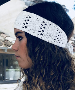 Le headband KATE blanc Ida Degliame est un bandeau, en crochet, fait main est 100% coton
