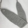 Le headband KATE gris Ida Degliame est un bandeau, en crochet, fait main