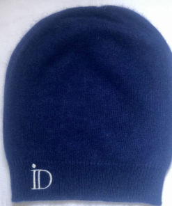 Le bonnet ANITA IDA DEGLIAME couleur bleu marine vous accompagnera tout l’hiver.