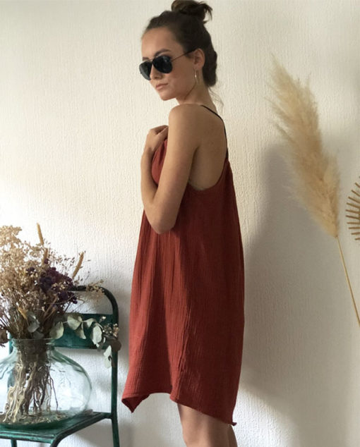 La robe LOU Unie IDA DEGLIAME terracotta se porte tout l’été