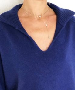 Le pull La Vareuse Amoureuse IDA DEGLIAME couleur marine léger est un pull femme, forme marin