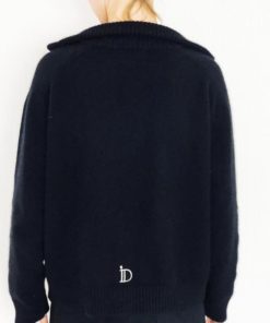 Le pull La Vareuse Amoureuse IDA DEGLIAME couleur noir vous offrira un style masculin féminin.