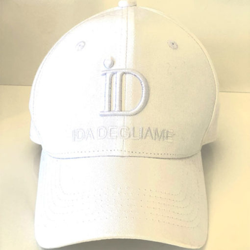 La casquette ID IDA DEGLIAME existe en 6 coloris dont le blanc