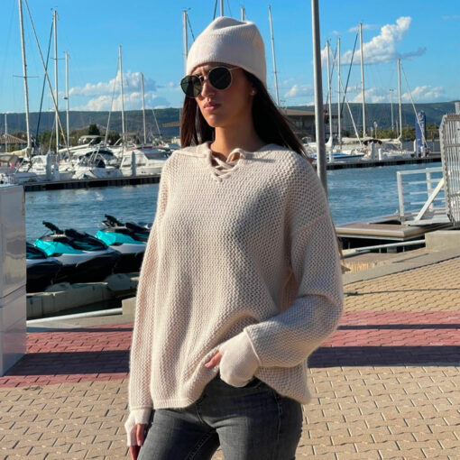 Le pull Mon Homme beige IDA DEGLIAME est un pull over size