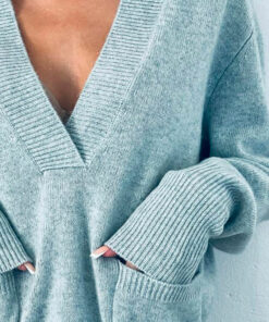 Le pull BFF IDA DEGLIAME ICE, porté à même la peau, sera votre atout élégance pour une soirée