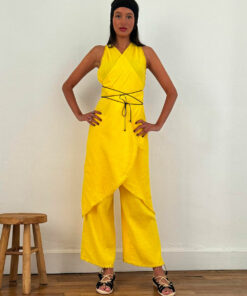 Le pantalon IBIZA jaune de la collection sauvage IDA DEGLIAME peut se mixer avec la robe TULUM jaune