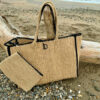 Le grand cabas avec pochette JUJU IDA DEGLIAME est un très grand cabas, ultra chic, ultra pratique. 100 % Raphia. Taille unique. Raphia naturel et noir.