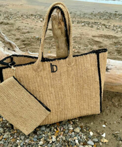 Le grand cabas avec pochette JUJU IDA DEGLIAME est un très grand cabas, ultra chic, ultra pratique. 100 % Raphia. Taille unique. Raphia naturel et noir.
