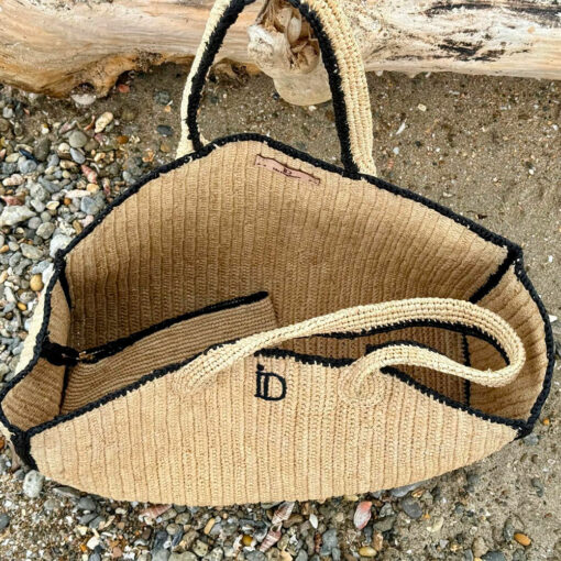 Le grand cabas avec pochette JUJU IDA DEGLIAME est un très grand cabas, ultra chic, ultra pratique.