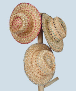 Le chapeau BARDOT IDA DEGLIAME 100% RAPHIA se décline en fuchsia, en multicolore bord gris perle et en multicolore bord noir