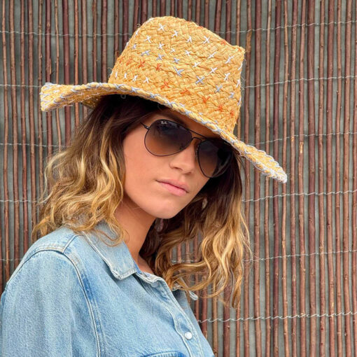 A la fois décontracté et élégant, le chapeau BARDOT IDA DEGLIAME est votre atout mode de l'été