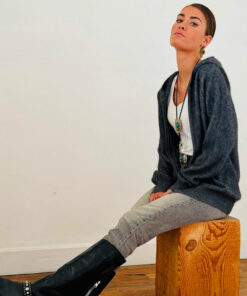 Gilet oversize femme IDA DEGLIAME gris anthracite, look chic et intemporel en cachemire de vison.