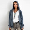 Gilet Gala IDA DEGLIAME gris souris bleuté en cachemire de vison, coupe oversize élégante.