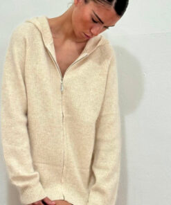 Gilet Gala IDA DEGLIAME nude, vue complète du modèle en cachemire de vison pour femme.