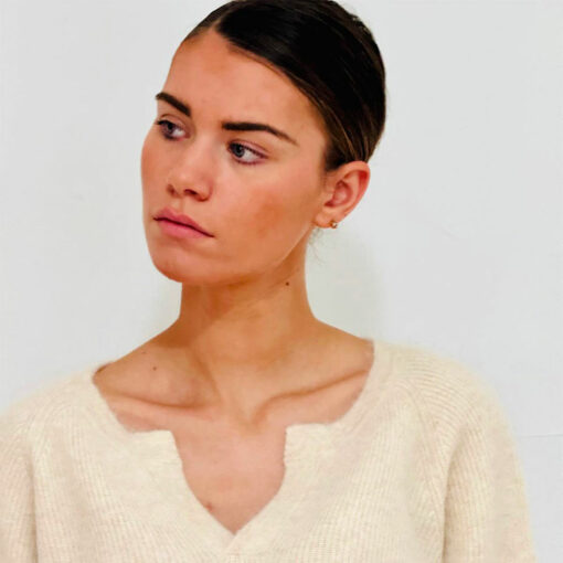 Pull PIA IDA DEGLIAME coloris nude, pull femme en cachemire de vison doux et raffiné.