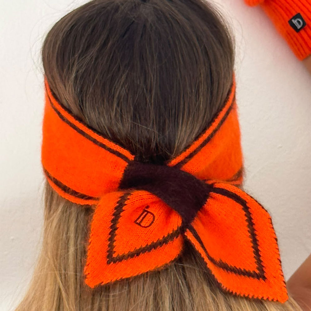 La Lavallière by ID peut aussi se porter autour de la tête en guise de headband
